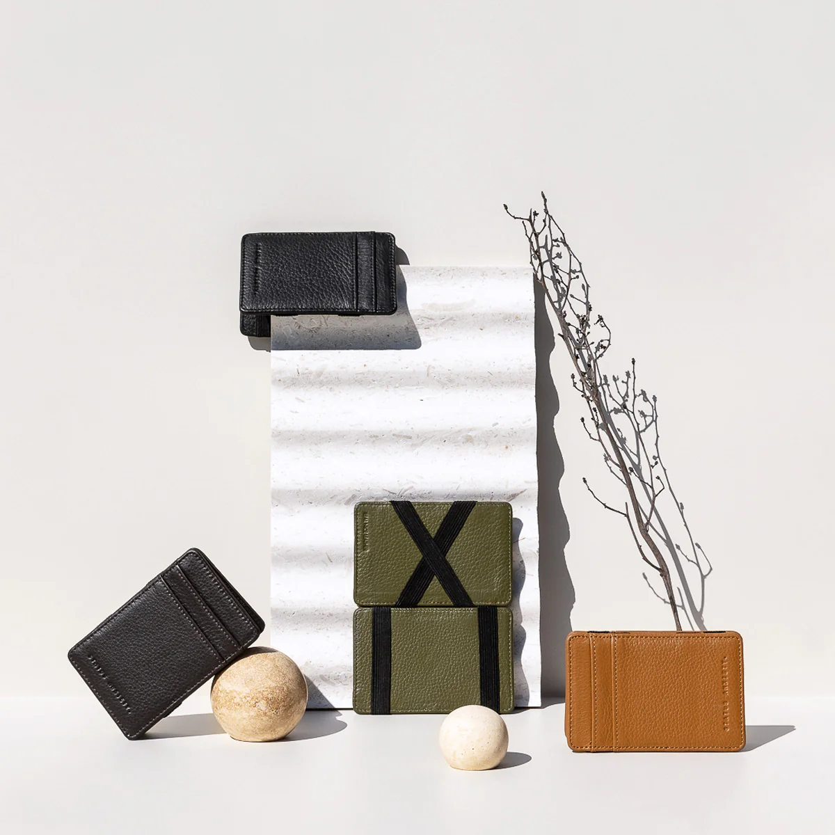 Flip Wallet - Black - Image 8