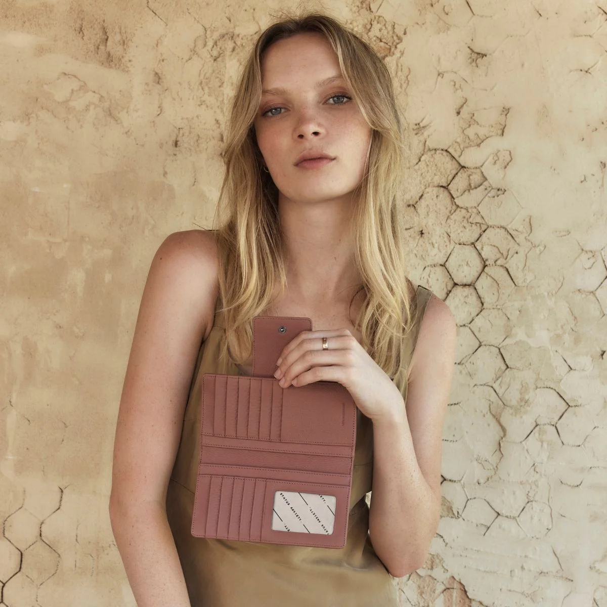 Ruins Wallet - Dusty Rose - Image 10